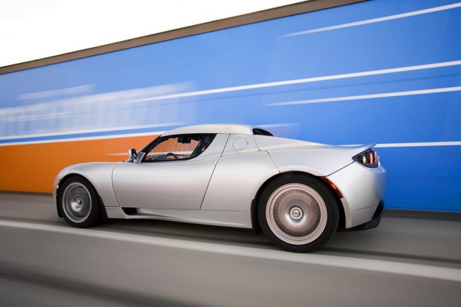  Tesla Roadster 2009 года  (фото 6 из 10)